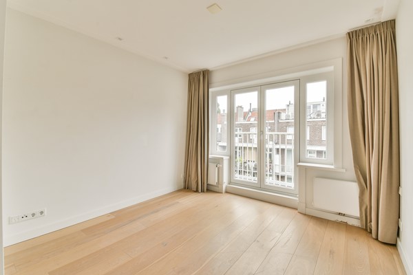 Medium property photo - Volkerakstraat 42-2, 1078 XT Amsterdam
